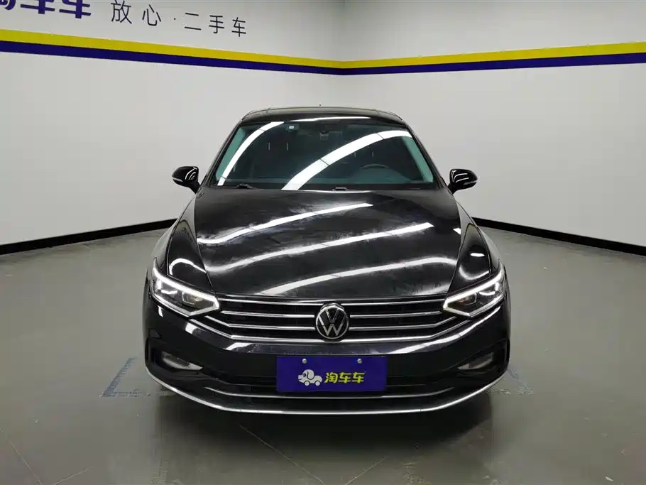 VOLKSWAGEN MAGOTAN 2021