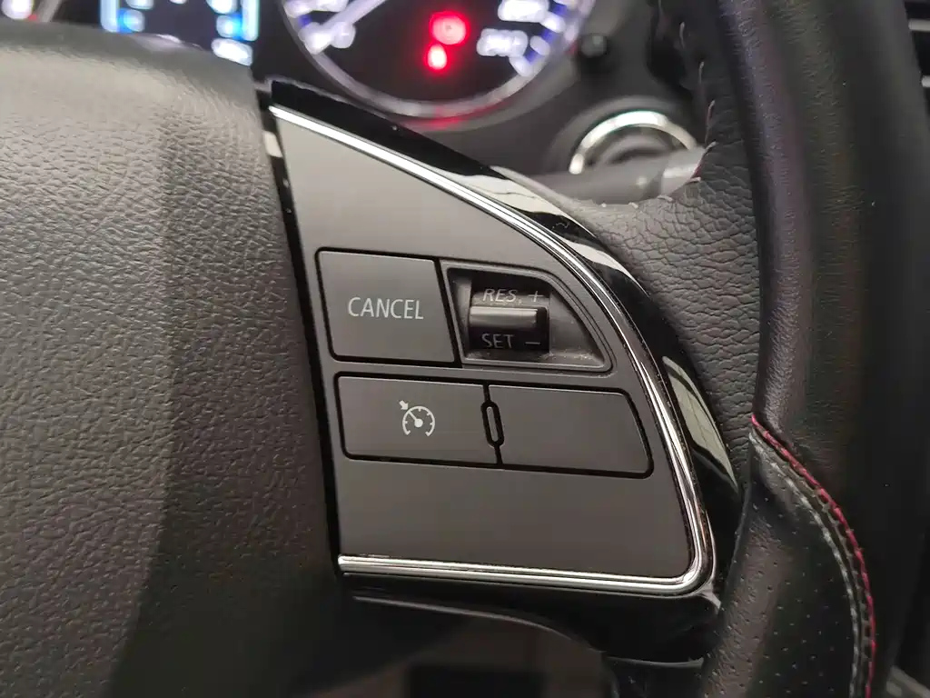 MITSUBISHI OUTLANDER 2022