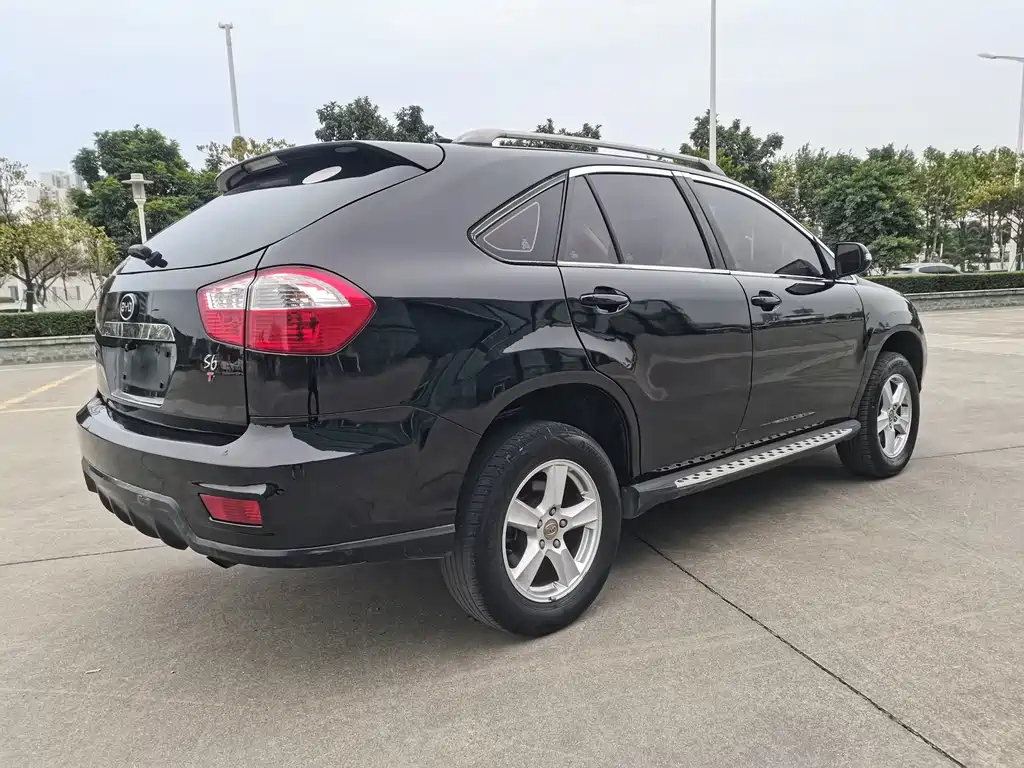 BYD S6 2014