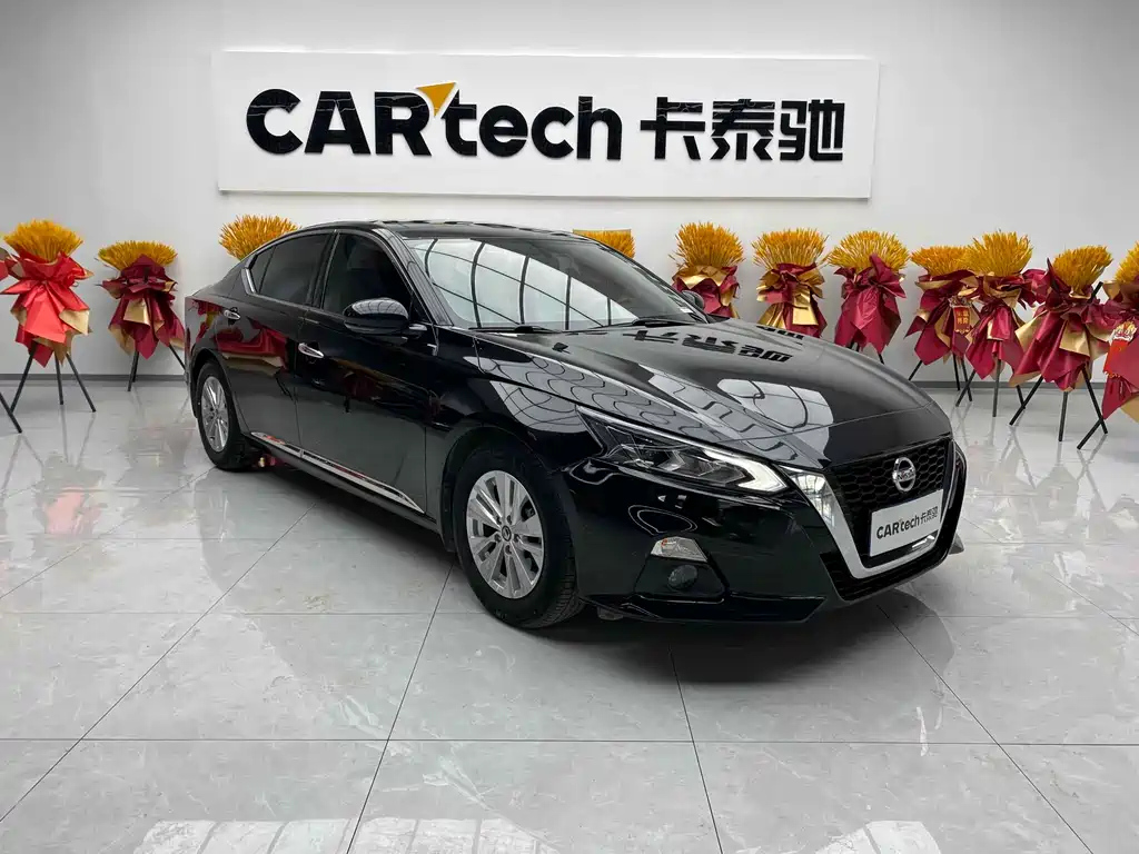 NISSAN TEANA 2020