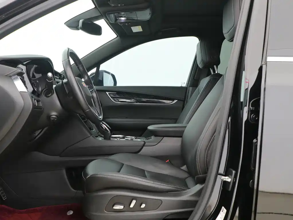 CADILLAC XT6 2021