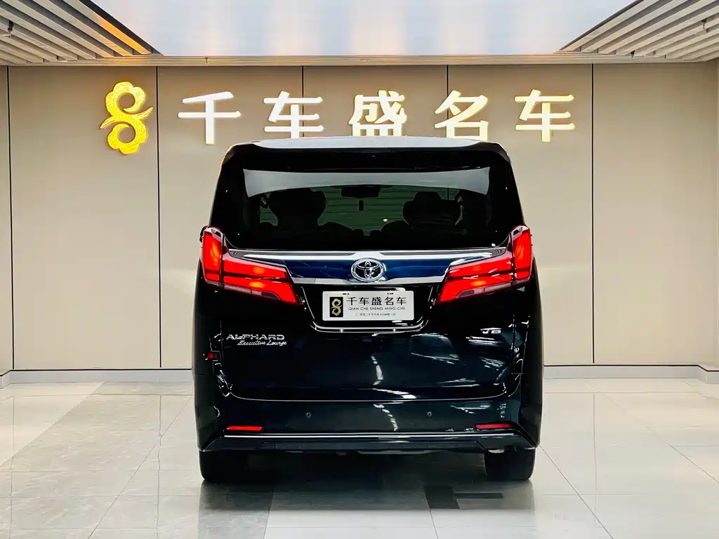 TOYOTA ALPHARD 2019