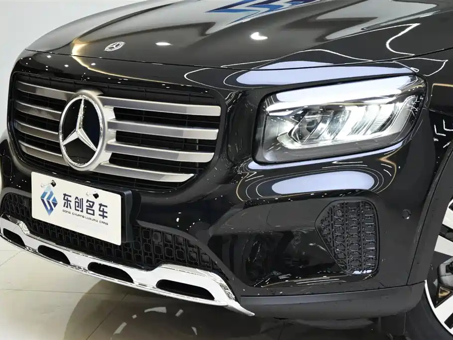 MERCEDES BENZ GLB 2024
