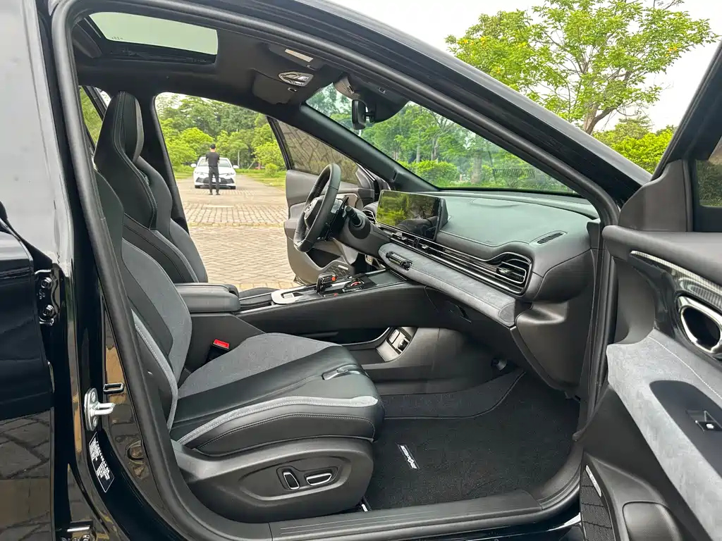 TRUMPCHI EMPOW 2023