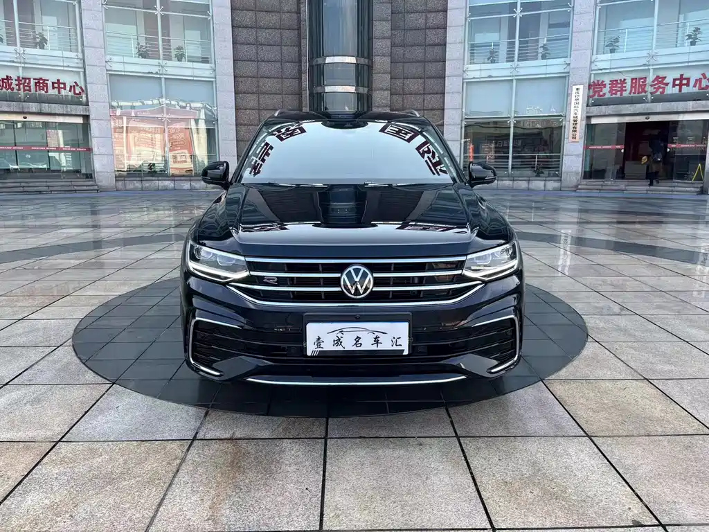 VOLKSWAGEN TIGUAN L 2022