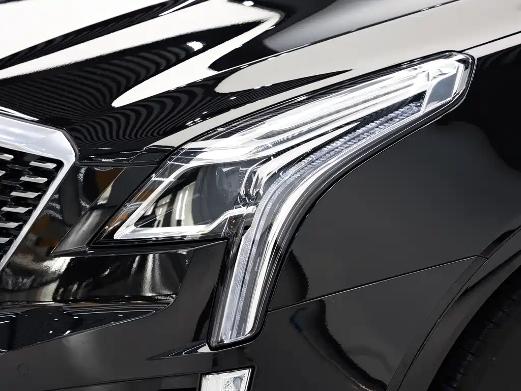 CADILLAC XT5 2021