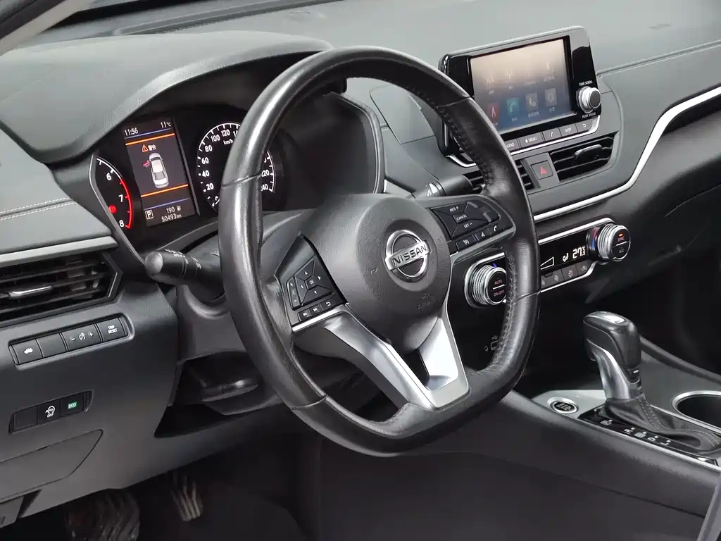 NISSAN TEANA 2019