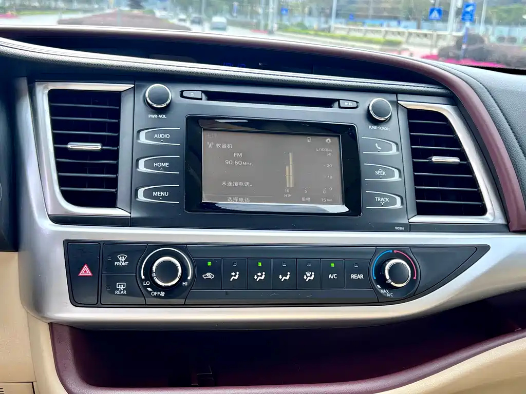 TOYOTA HIGHLANDER 2016