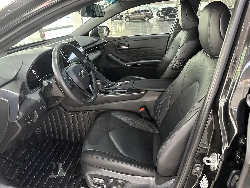 TOYOTA AVALON 2020