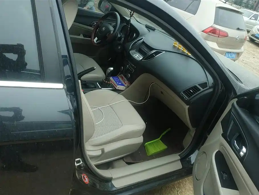 BESTURN B50 2015
