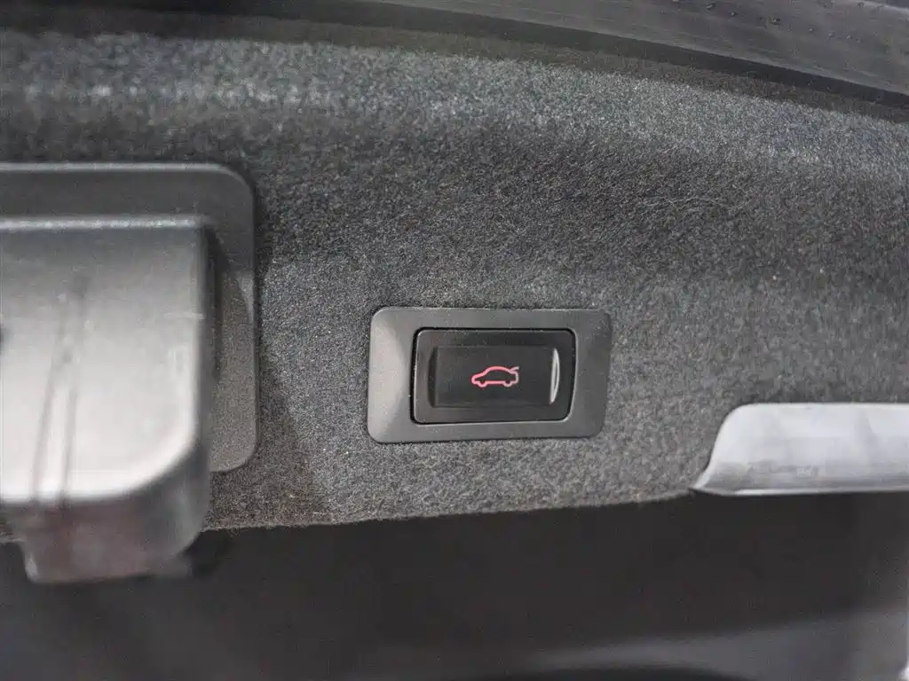 AUDI A6L 2021