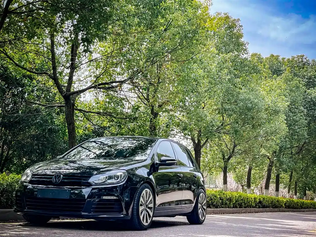 VOLKSWAGEN GOLF 2011