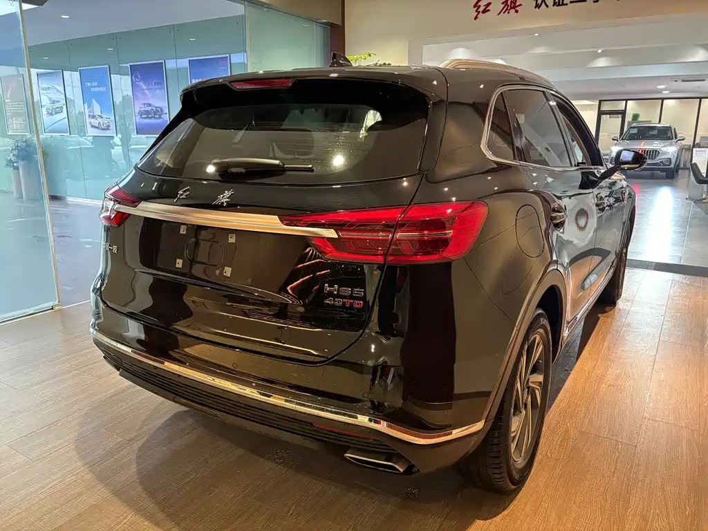 HONGQI HS5 2023