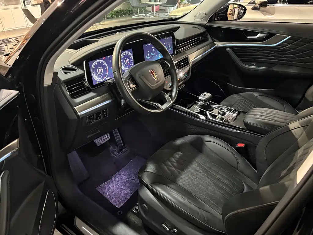 HONGQI HS5 2023