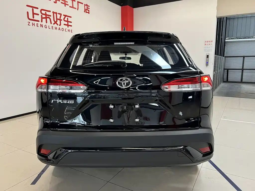TOYOTA FRONTLANDER 2024