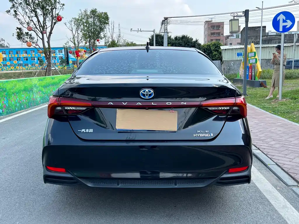 TOYOTA AVALON 2019