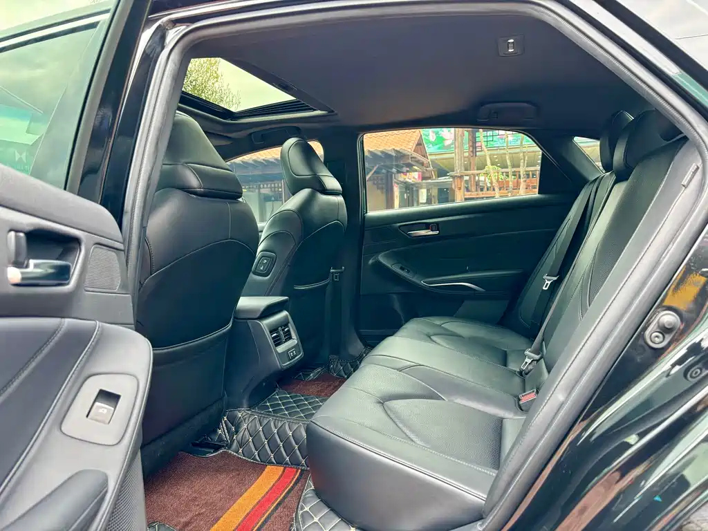 TOYOTA AVALON 2021