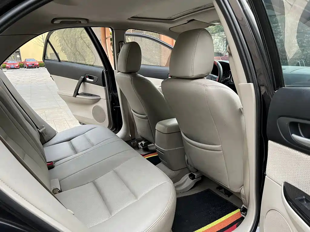 MAZDA 6 2012