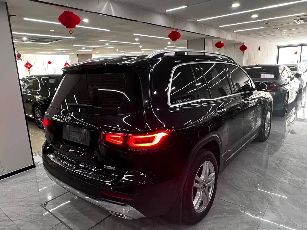 MERCEDES BENZ GLB 2021