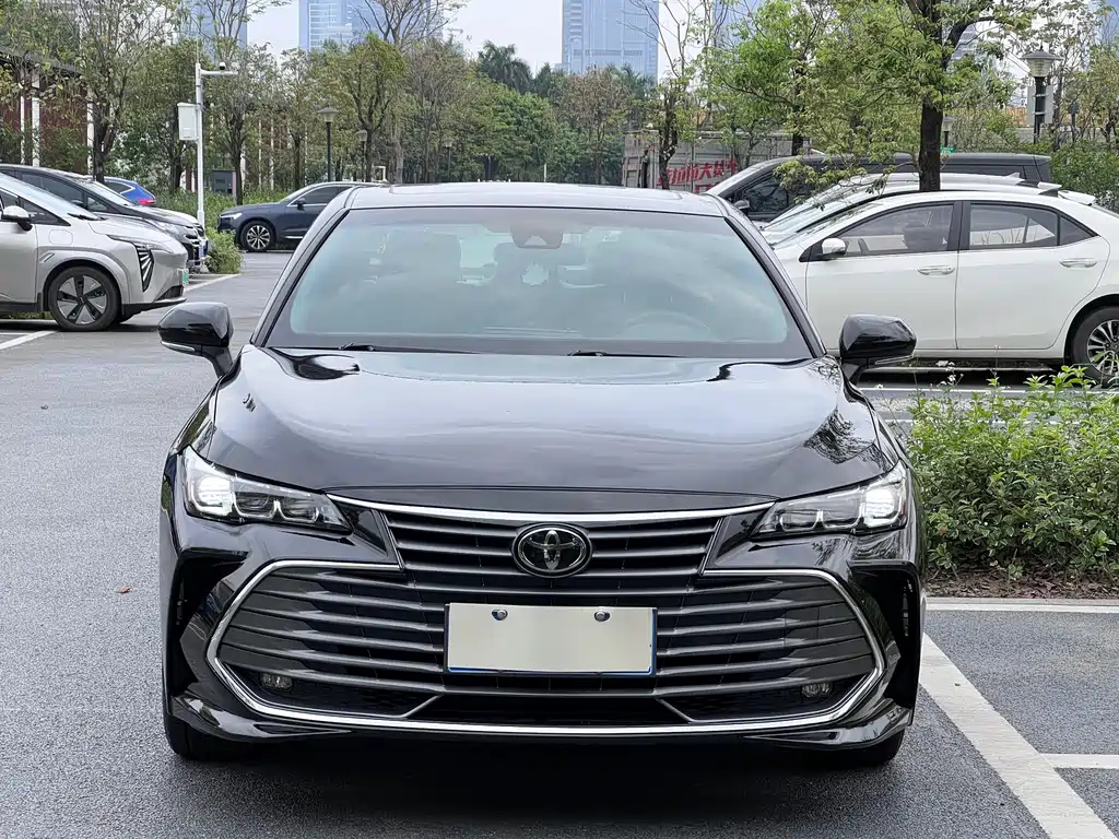 TOYOTA AVALON 2020