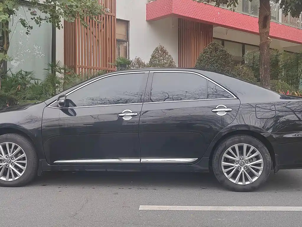 TOYOTA CAMRY 2017