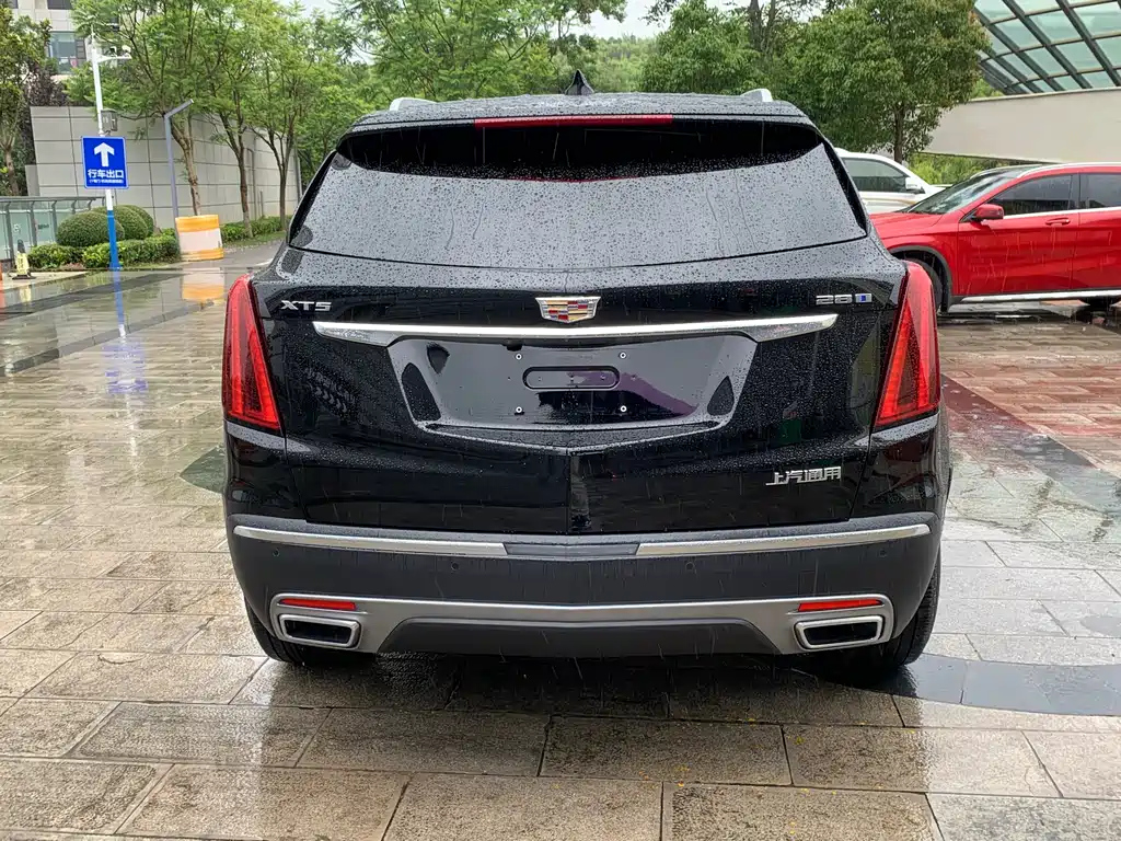 CADILLAC XT5 2024