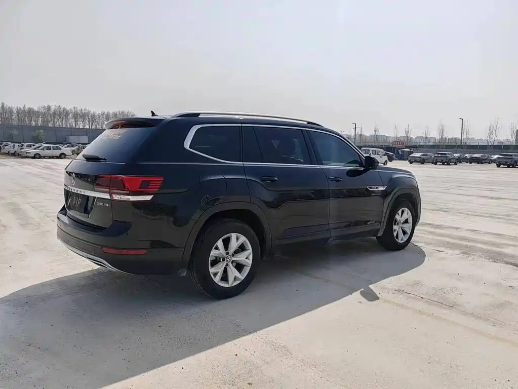 VOLKSWAGEN TOURAN 2021