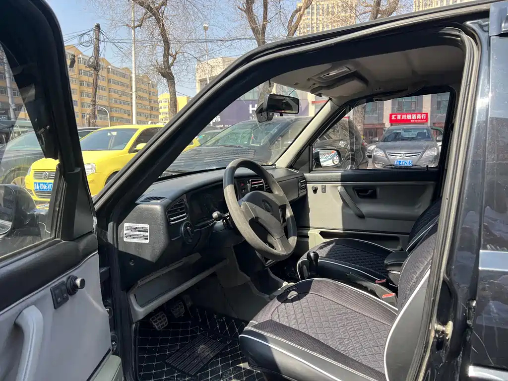 VOLKSWAGEN JETTA 2012