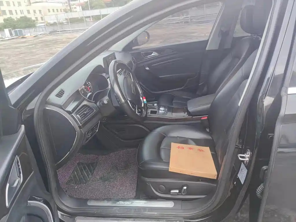 ZOTYE Z700 2017