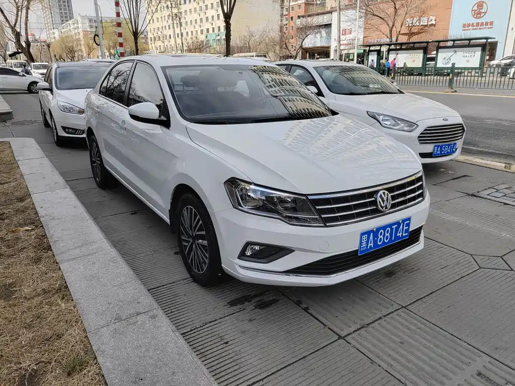 VOLKSWAGEN JETTA 2019