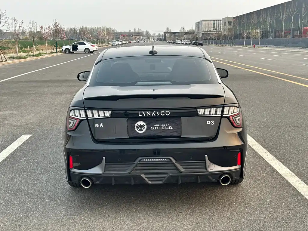 LYNK&CO 03 2022