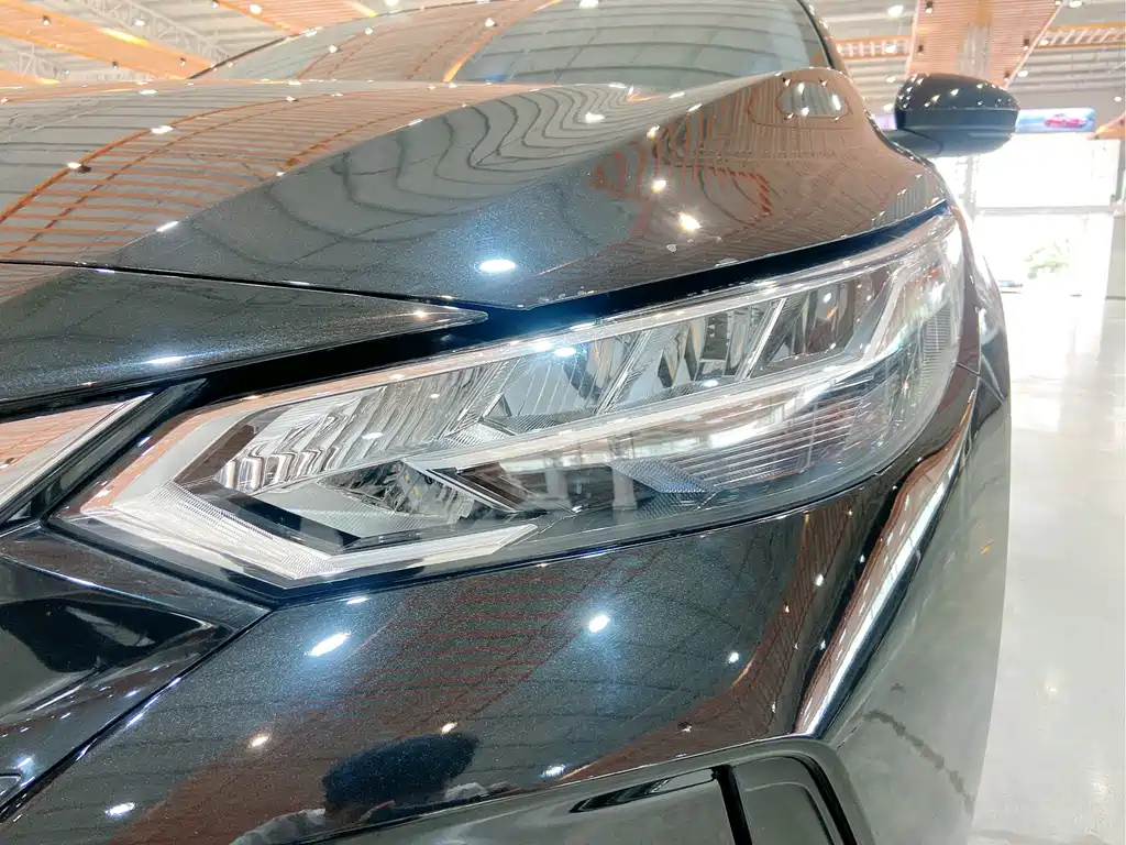 NISSAN SYLPHY 2022