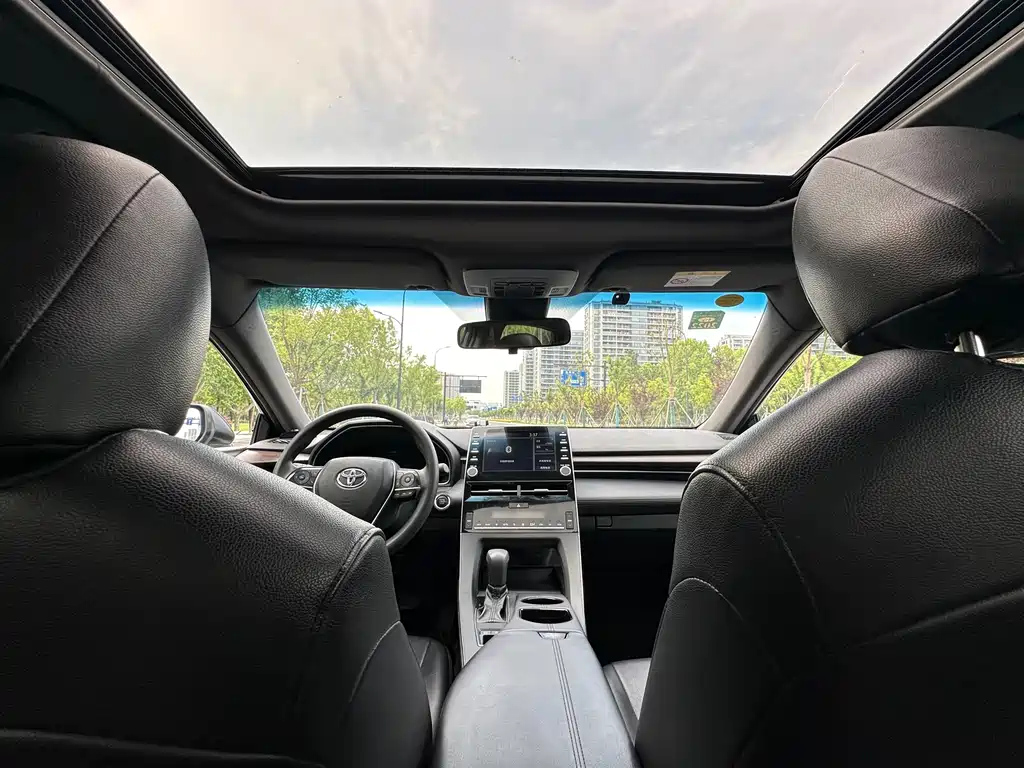 TOYOTA AVALON 2020