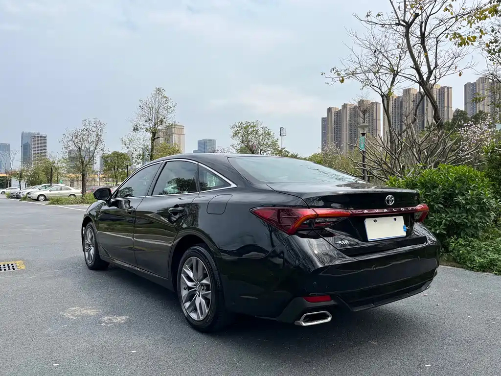 TOYOTA AVALON 2021