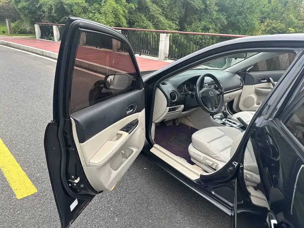 MAZDA 6 2010