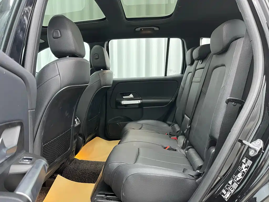 MERCEDES BENZ GLB 2022