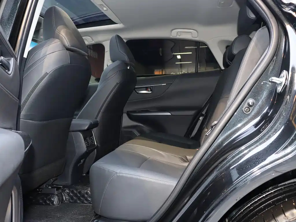 TOYOTA VENZA 2023