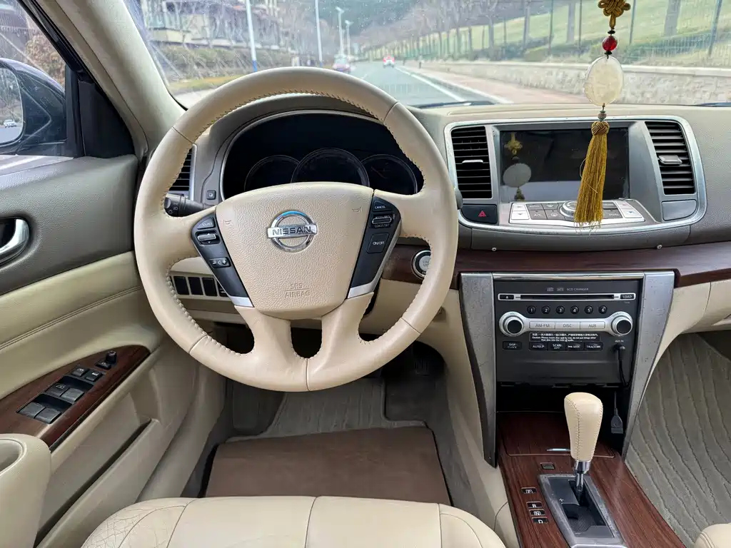 NISSAN TEANA 2009