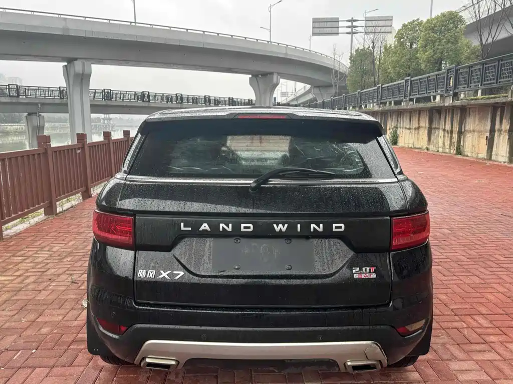 LINDWIND X7 2017