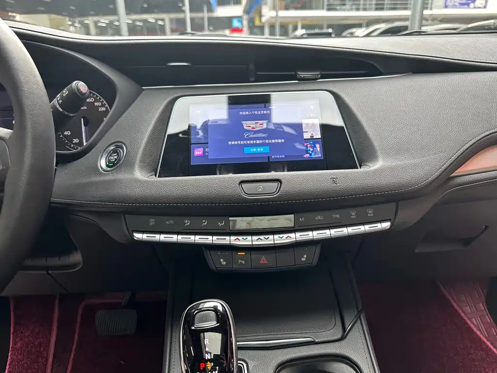 CADILLAC XT4 2021