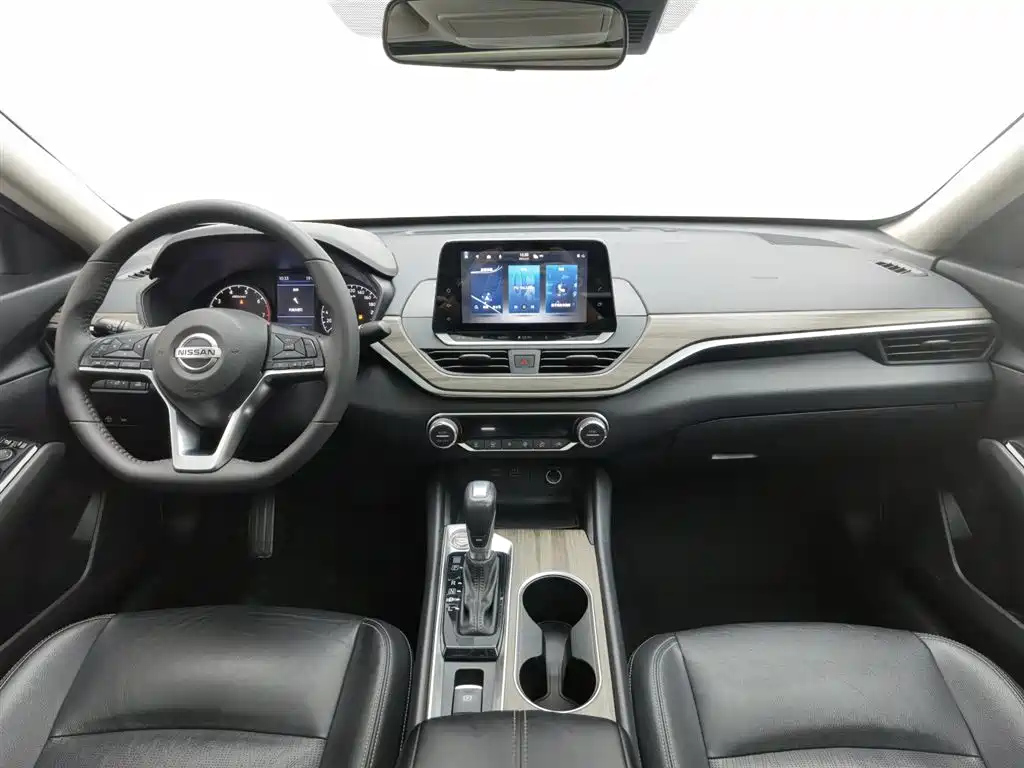 NISSAN TEANA 2021