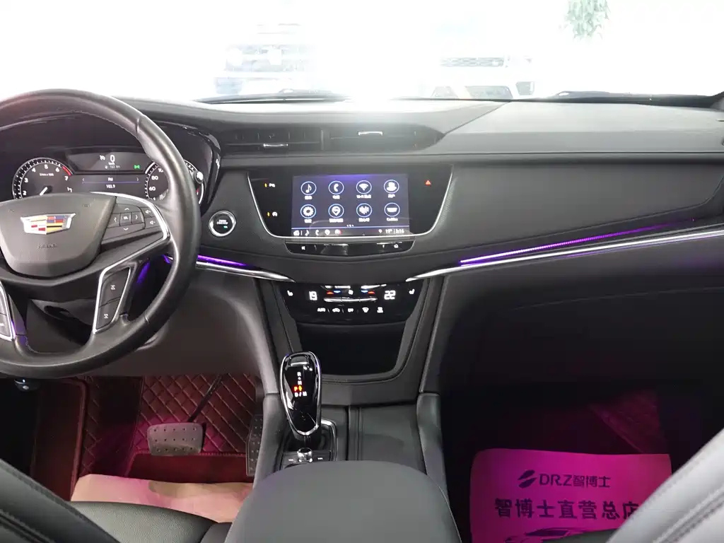 CADILLAC XT5 2021