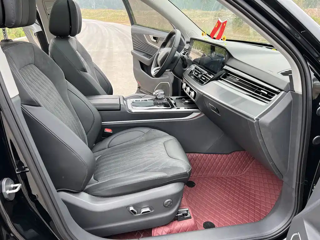HONGQI HS5 2023