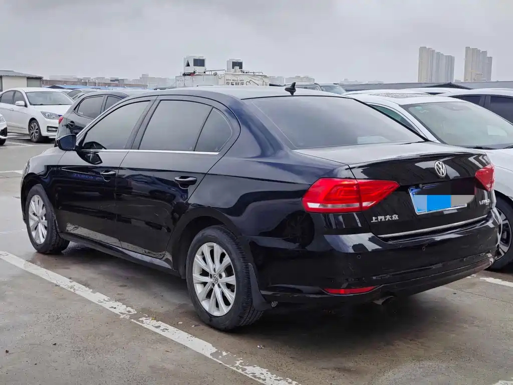 VOLKSWAGEN LAVIDA 2017
