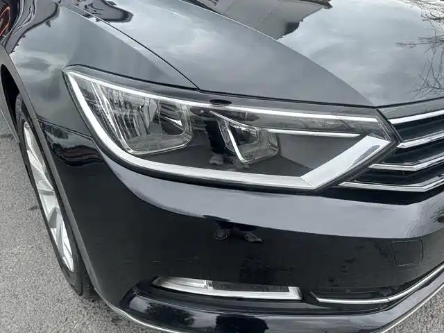 VOLKSWAGEN MAGOTAN 2017