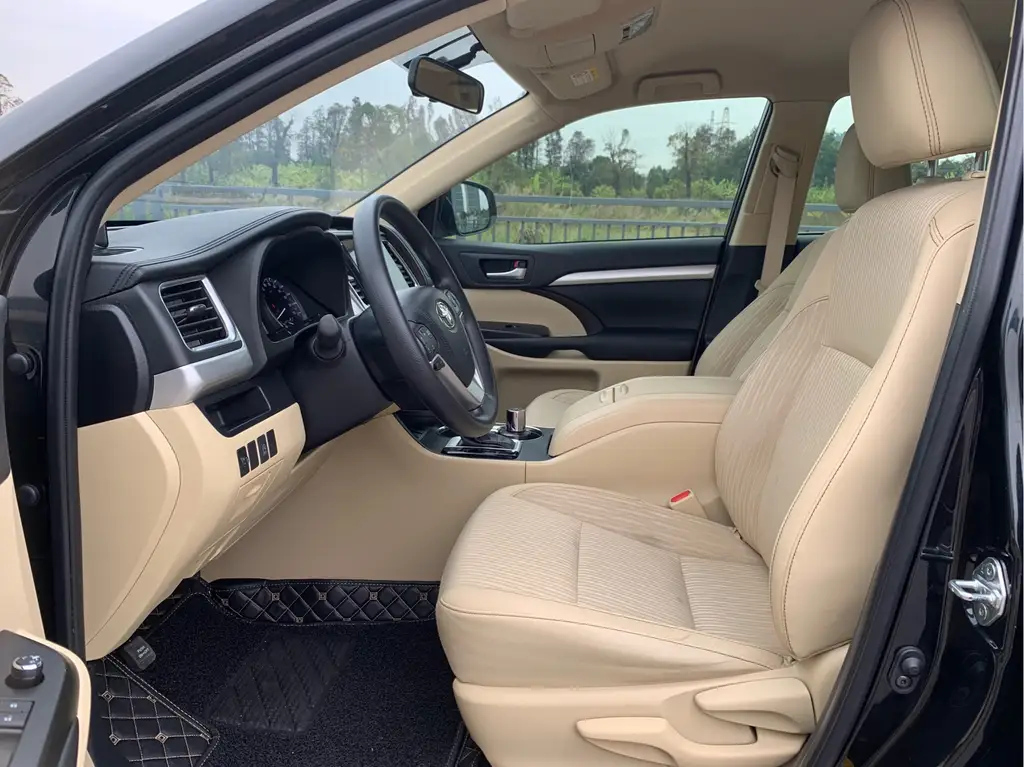 TOYOTA HIGHLANDER 2020