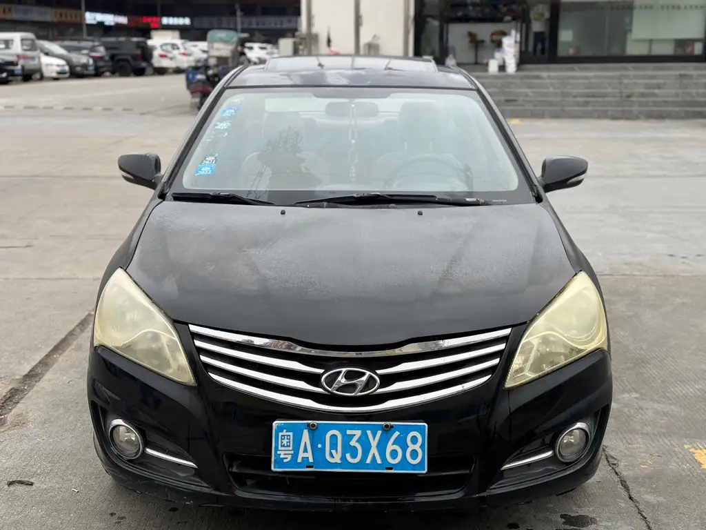 HYUNDAI CELESTA 2011