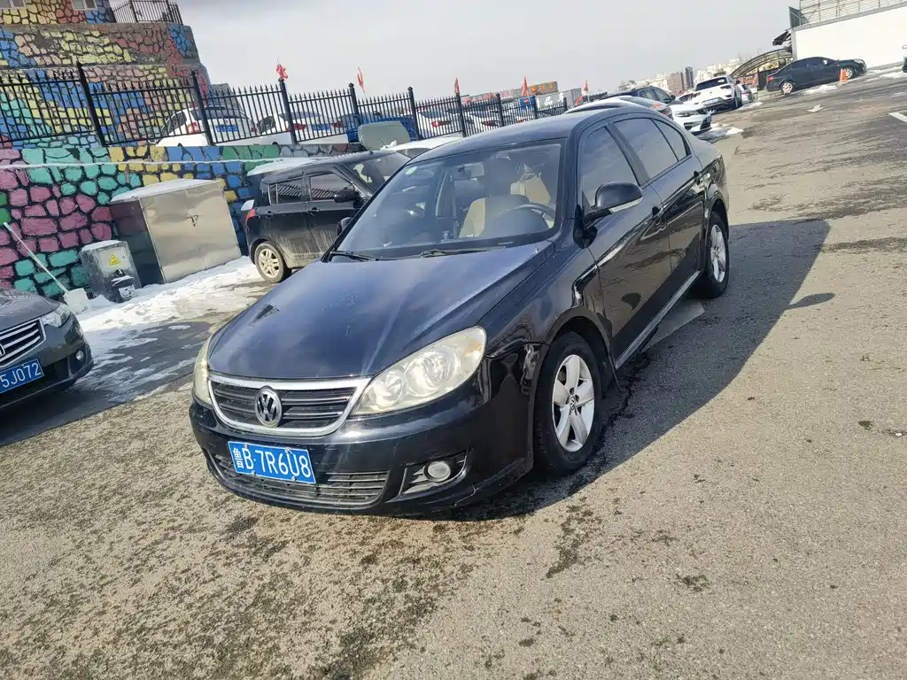 VOLKSWAGEN LAVIDA 2013