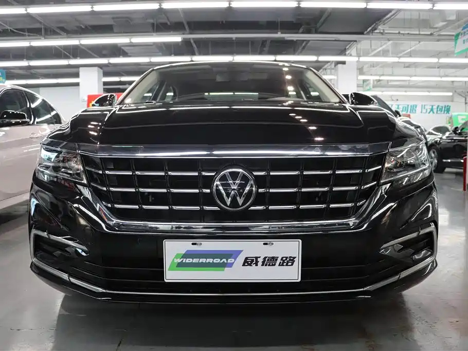 VOLKSWAGEN PASSAT 2021