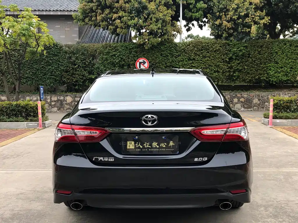 TOYOTA CAMRY 2023